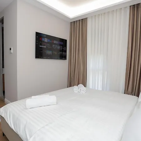 Exclusive Luxury & Free Parking *