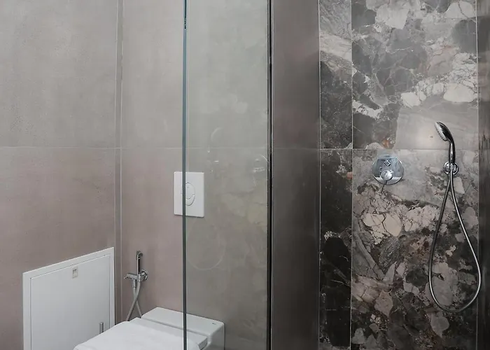 아파트 Exclusive Luxury & Free Parking *